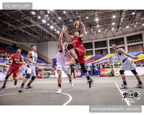 《深度分析CBA联赛现状:球队战术演变与球员表现的关键影响因素》 《深度分析CBA联赛现状:球队战术演变与球员表现的关键影响因素》